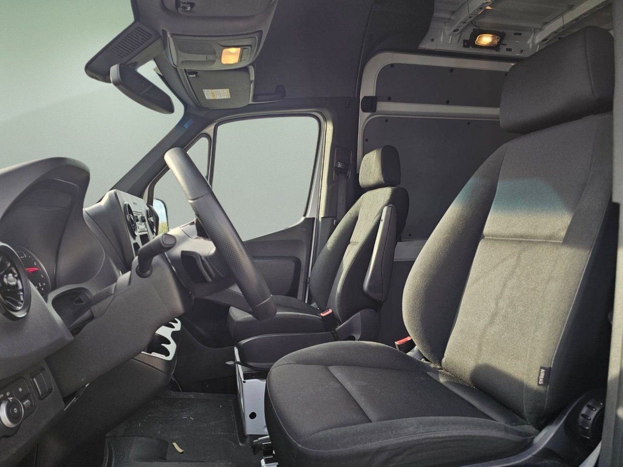 2025 Mercedes-Benz Sprinter Cargo Van — photo 9 of 18