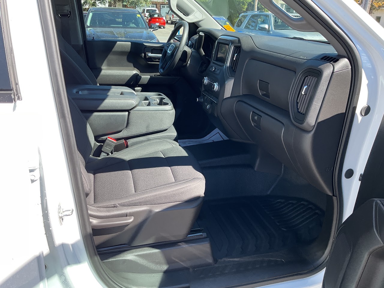 2025 GMC Sierra 1500 — photo 24 de 34