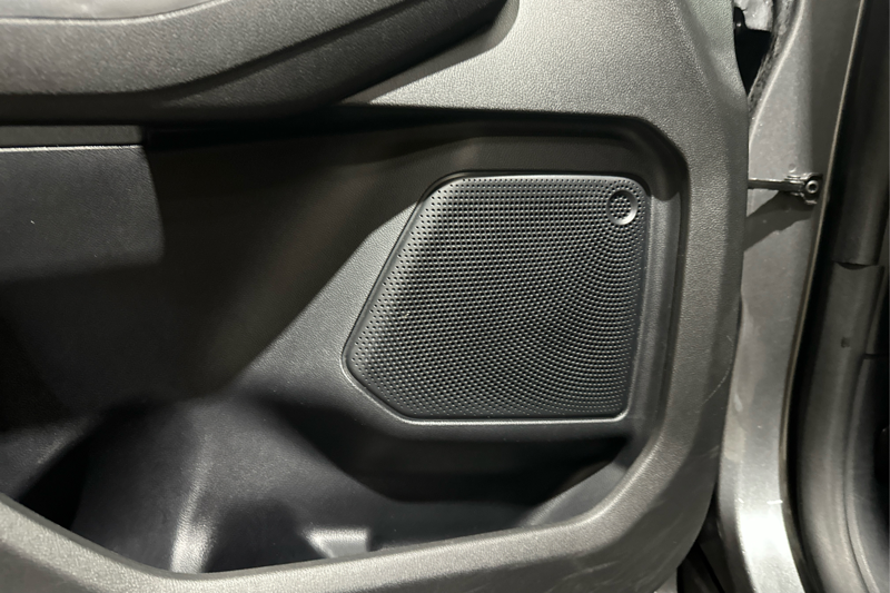 2025 Ford Escape Plug-in Hybrid — photo 35 of 35