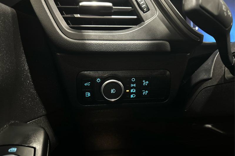 2024 Ford Escape Plug-in Hybrid — photo 16 de 29