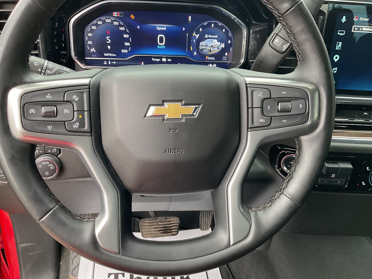 2025 Chevrolet Silverado 1500 — photo 28 of 34