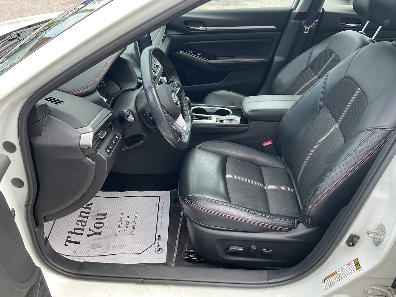 2024 Nissan Altima — photo 19 of 34