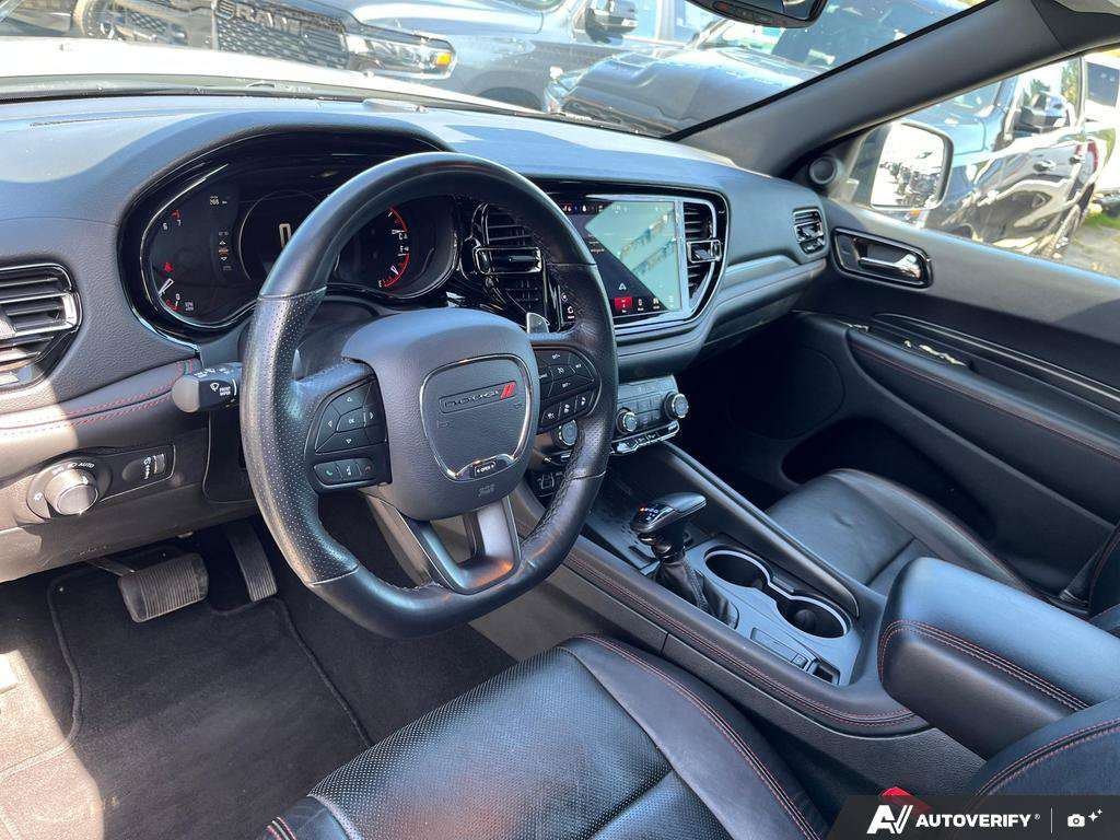 2025 Dodge Durango — photo 13 of 25