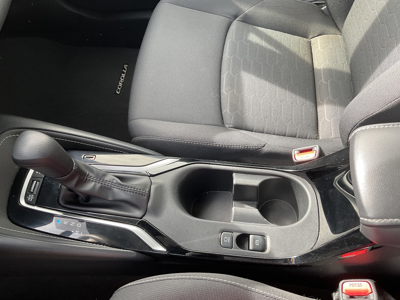 2024 Toyota Corolla — photo 29 of 34