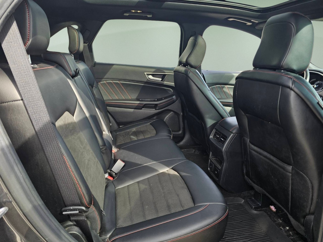 2020 Ford Edge — photo 22 de 24