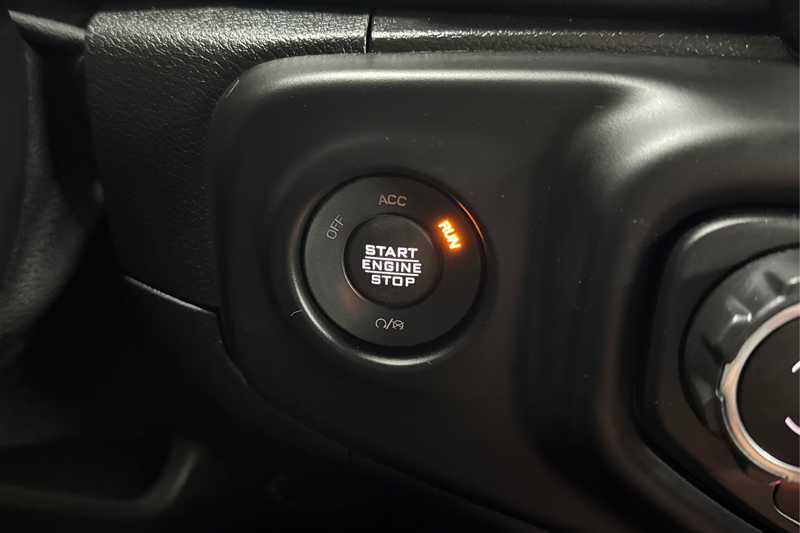 2021 Jeep Wrangler — photo 26 of 32