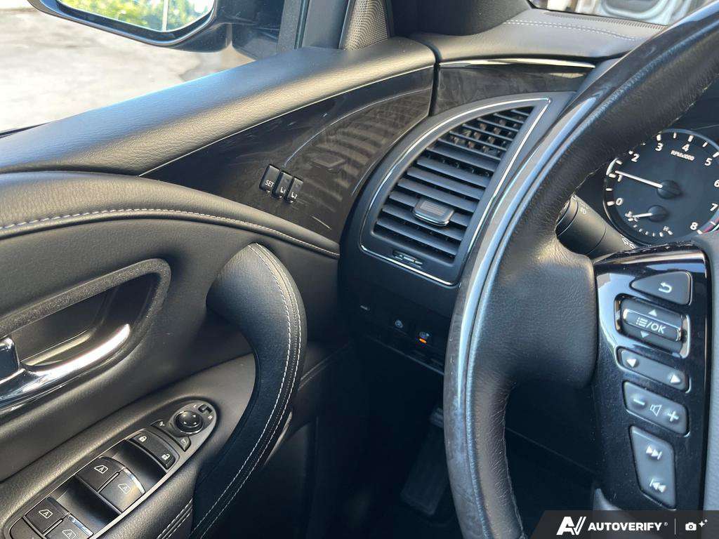 2024 Infiniti QX80 — photo 17 of 25