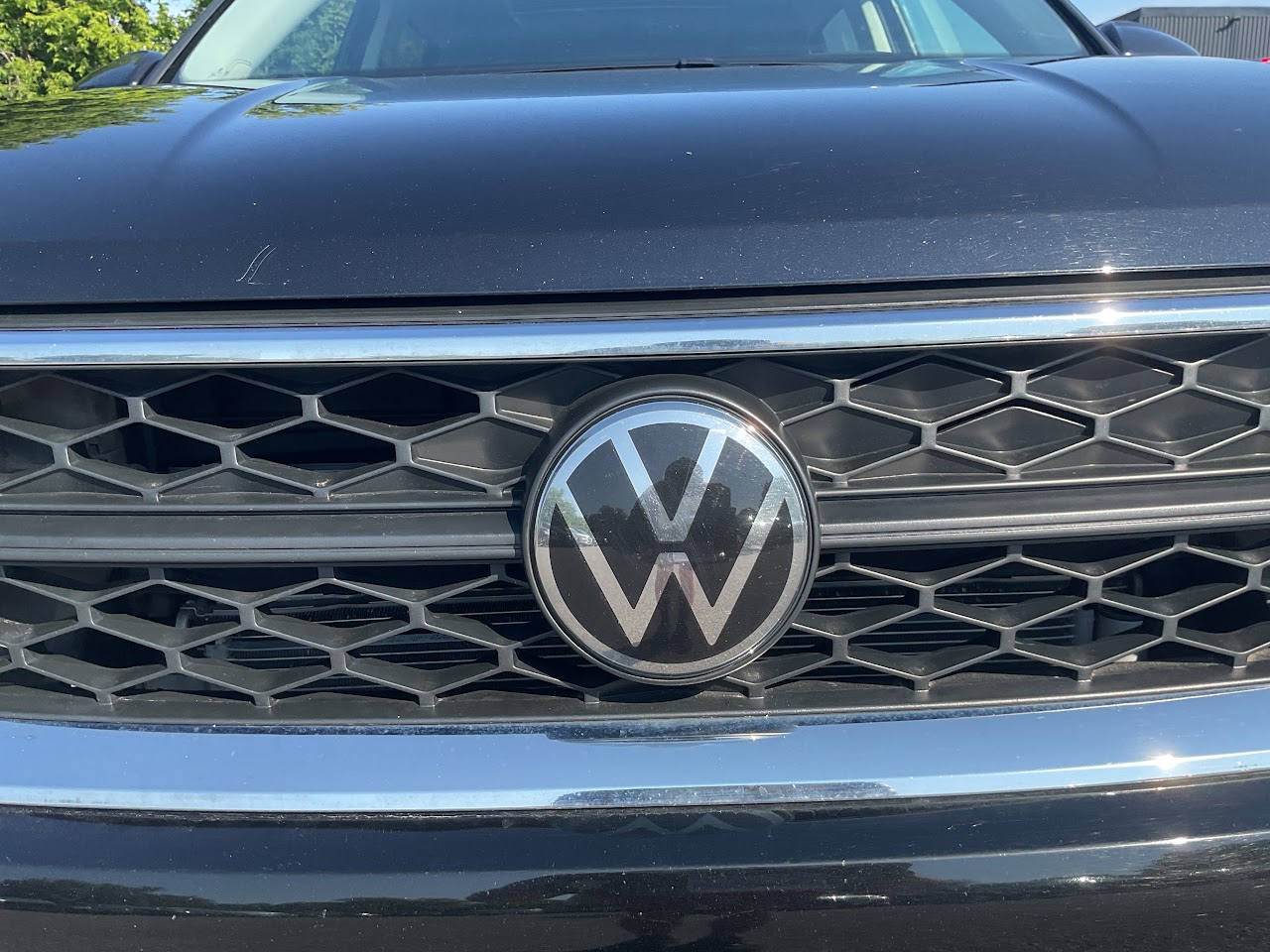 2024 Volkswagen Taos — photo 18 of 32