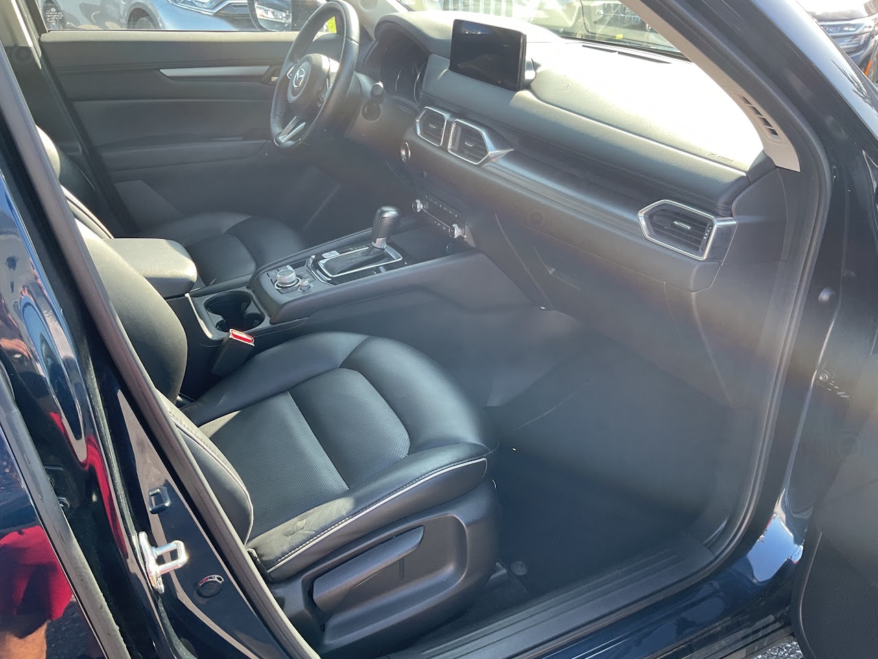 2025 Mazda CX-5 — photo 21 of 34