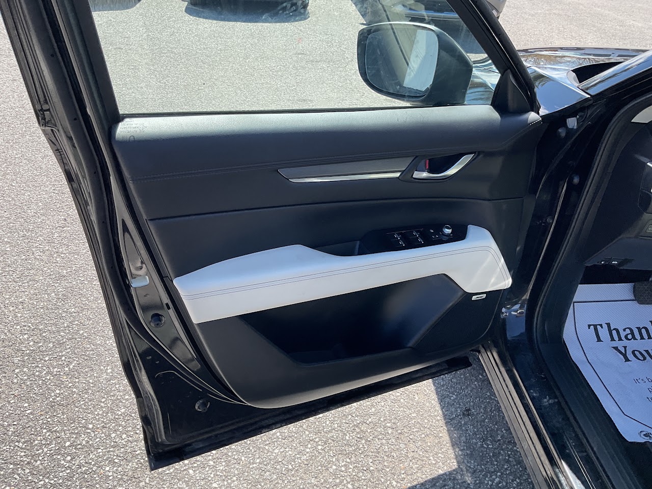 2025 Mazda CX-5 — photo 29 of 33