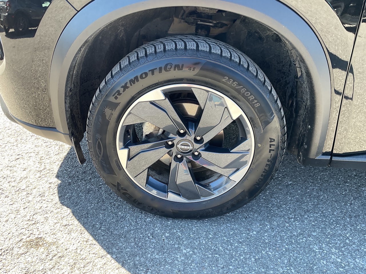 2025 Nissan Rogue — photo 23 of 34