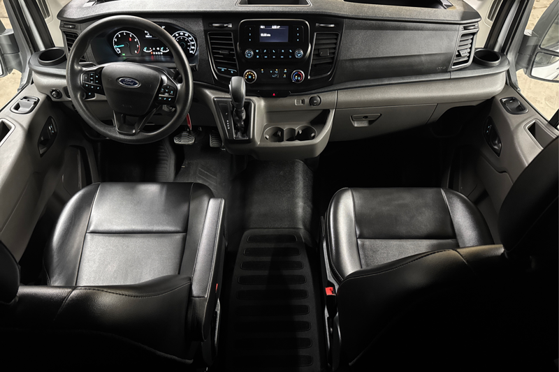 2025 Ford Transit Cargo Van — photo 17 of 29