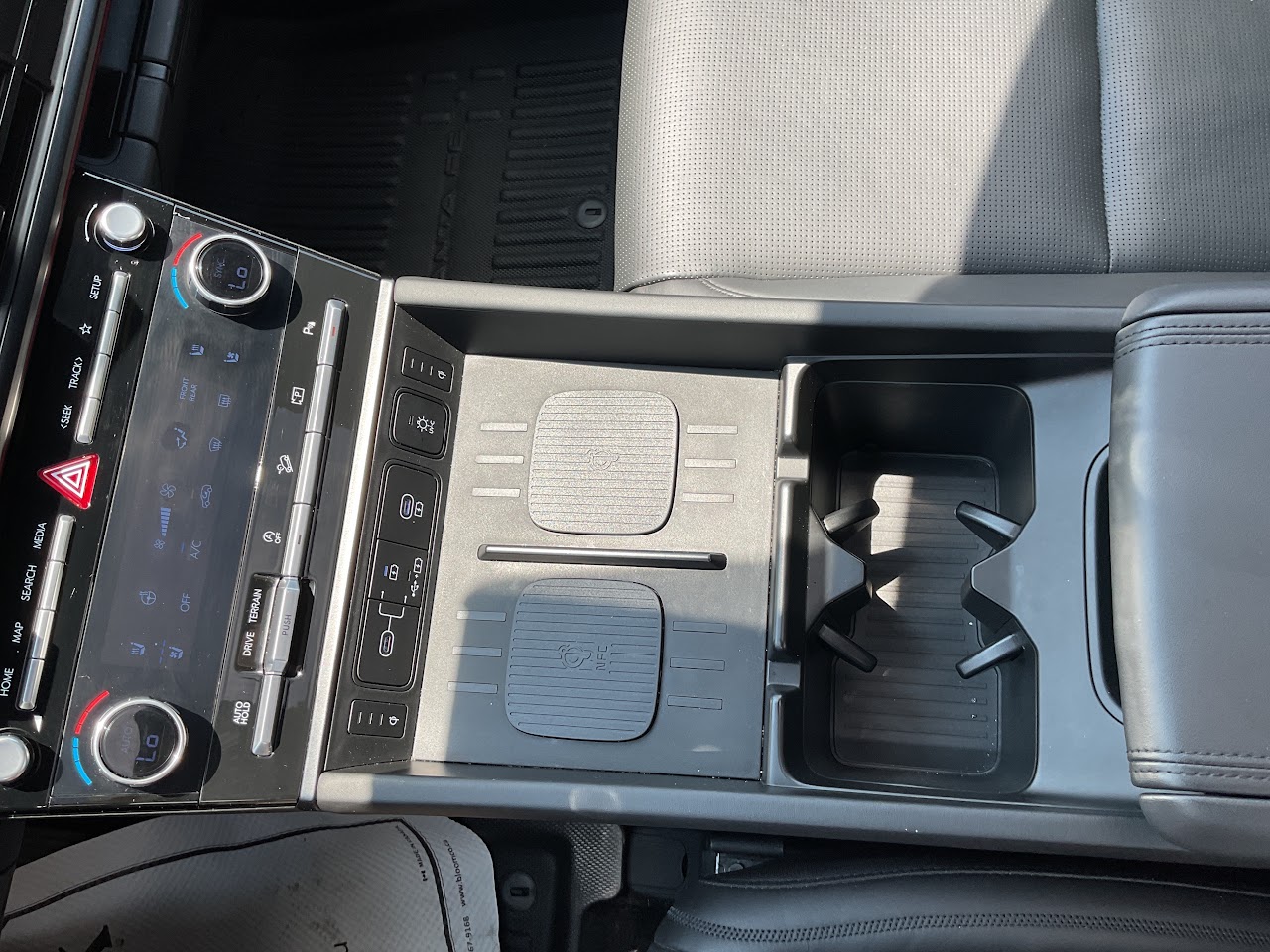 2024 Hyundai Santa Fe — photo 29 of 34