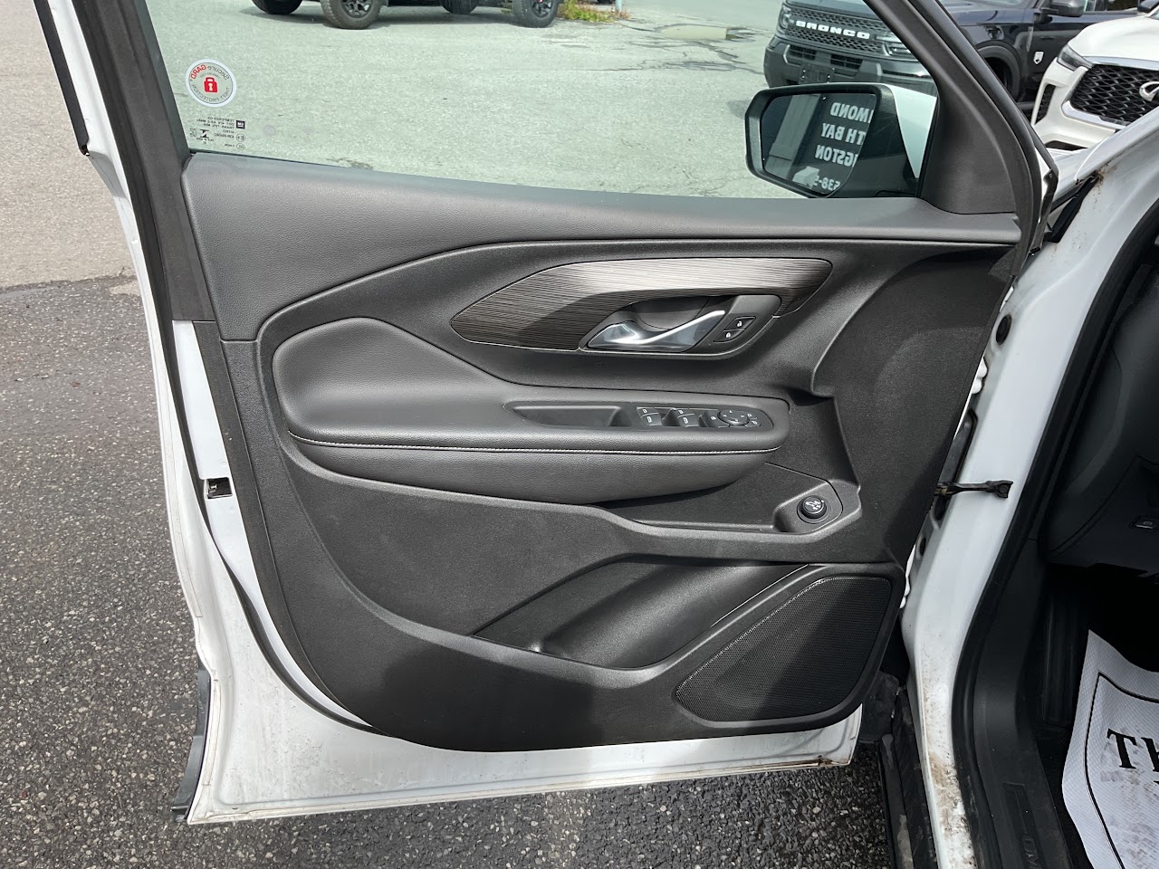 2022 GMC Terrain — photo 18 of 34