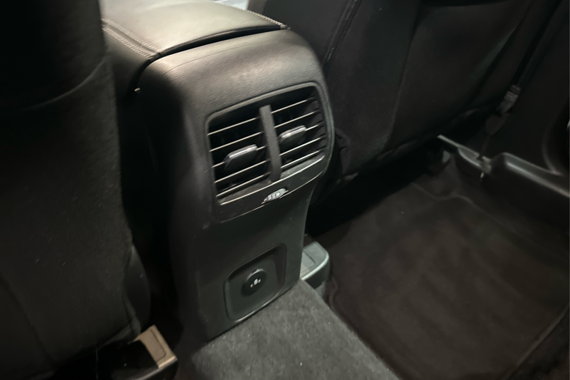 2025 Ford Escape — photo 21 de 33