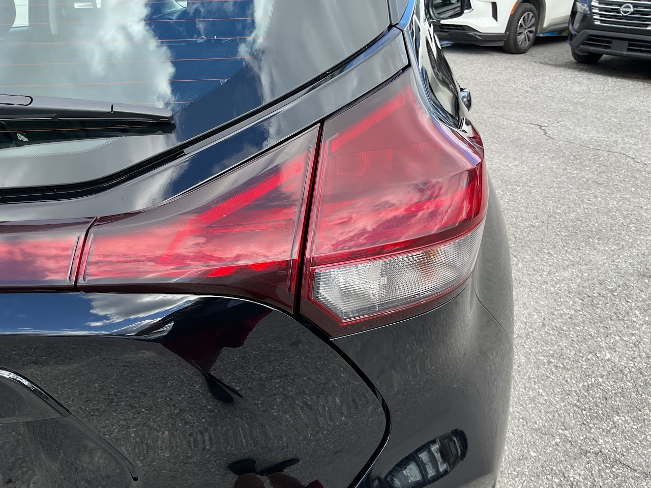 2025 Nissan Kicks Play — photo 20 of 34