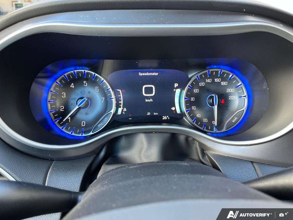 2026 Chrysler Grand Caravan — photo 15 of 25