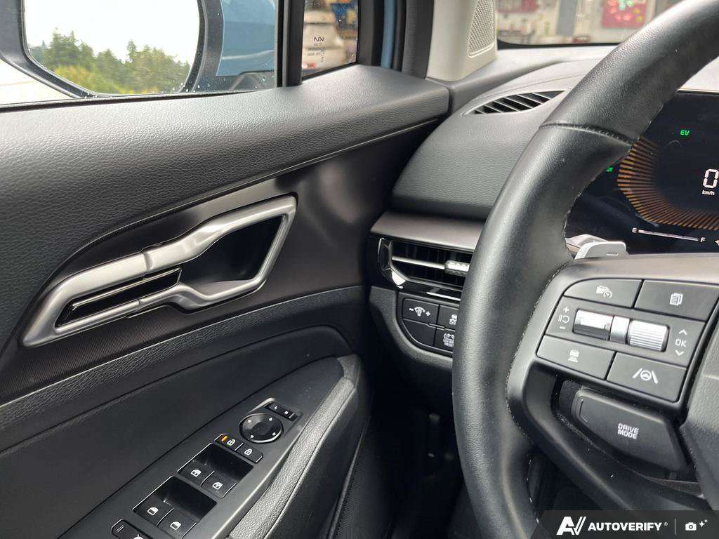 2026 Kia Sportage Hybrid — photo 17 of 25