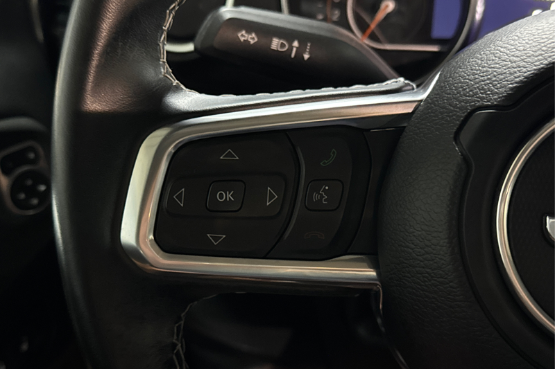 2021 Jeep Wrangler — photo 27 of 32