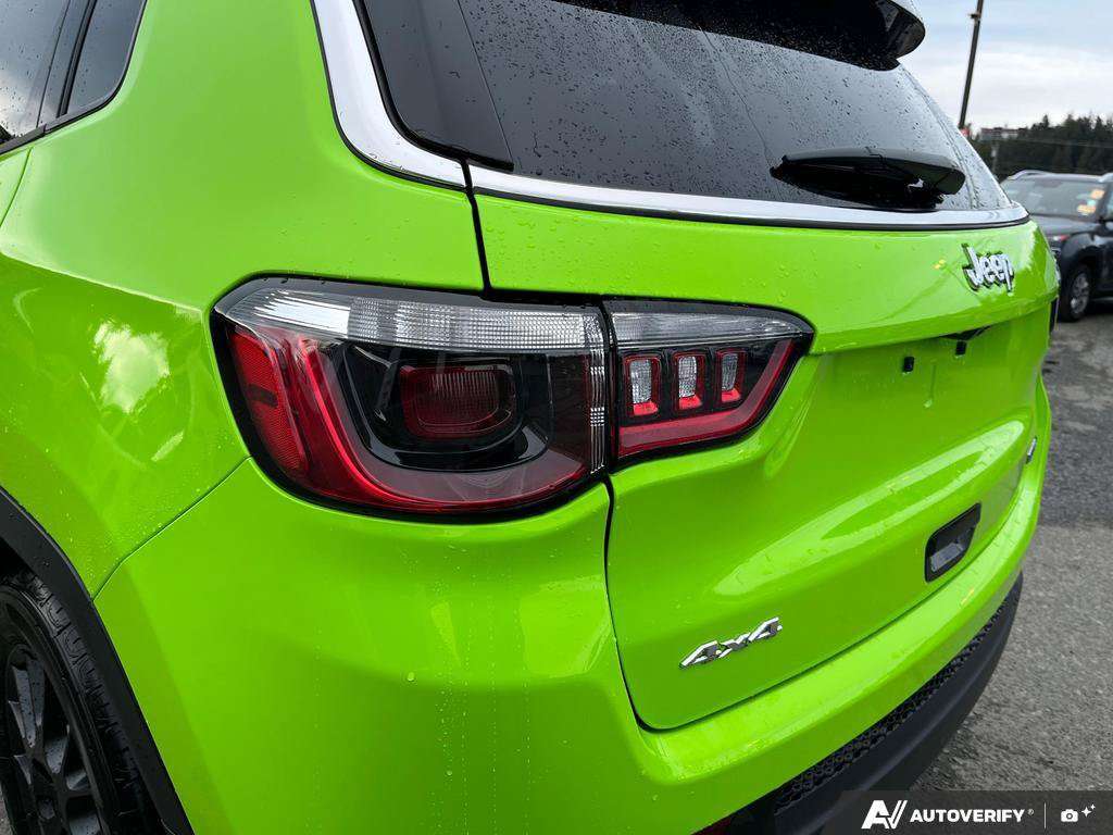 2025 Jeep Compass — photo 11 of 25