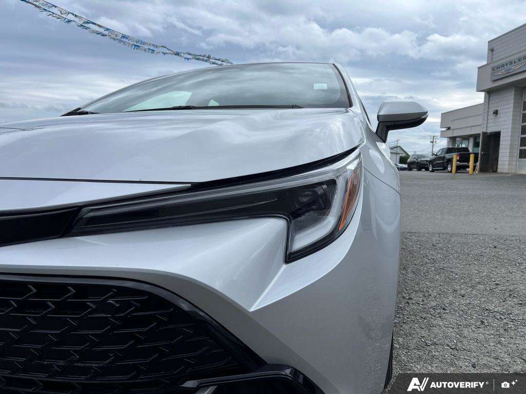 2023 Toyota Corolla Hatchback — photo 8 of 25