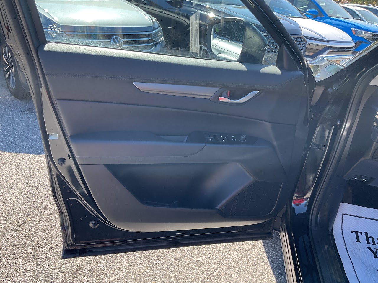 2025 Mazda CX-5 — photo 17 of 34