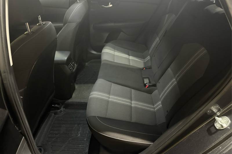 2023 Kia Forte Sedan — photo 12 of 32