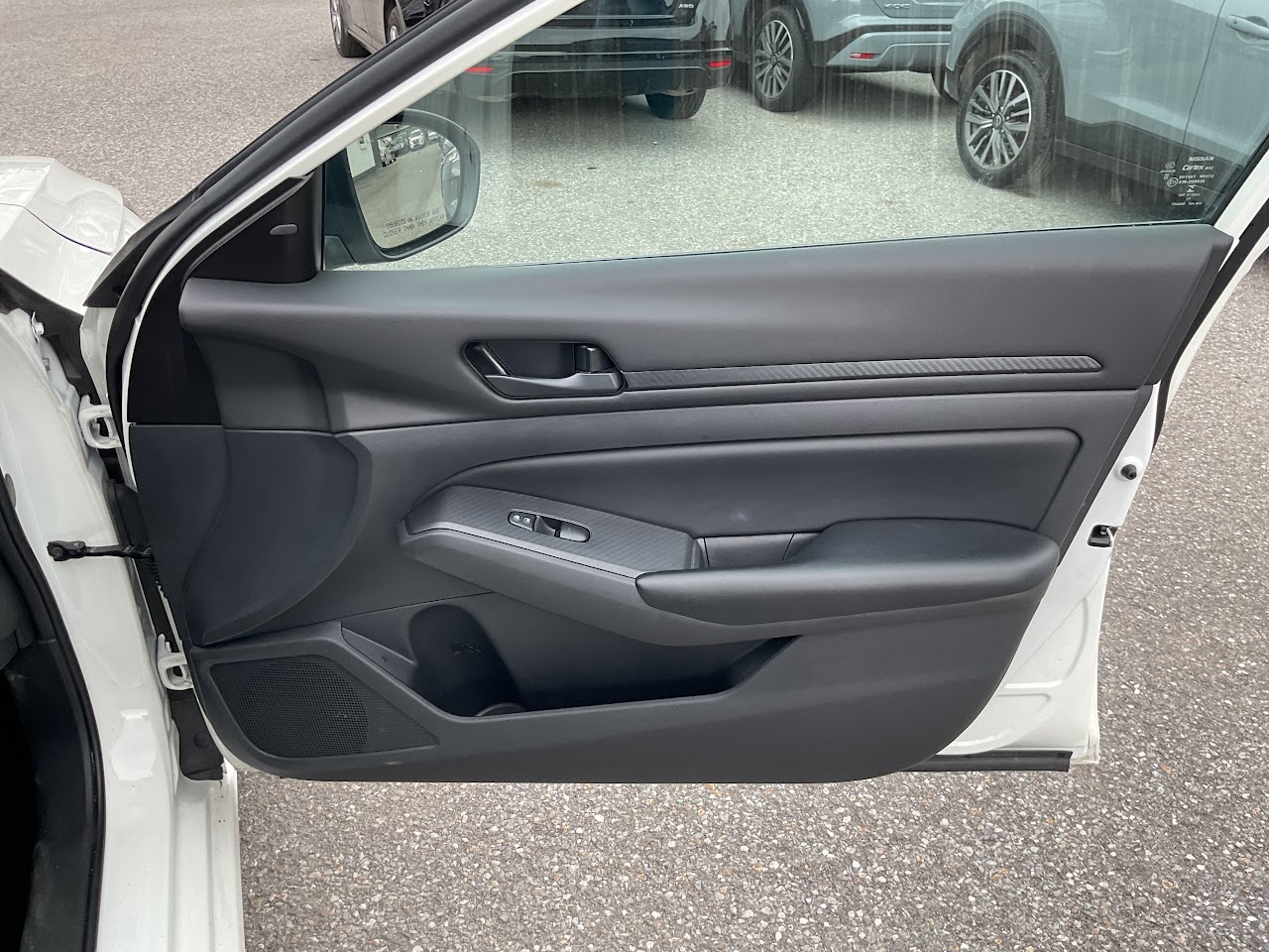 2025 Nissan Altima — photo 29 of 32