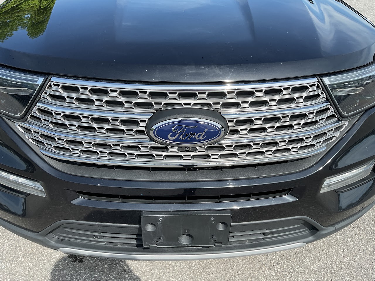 2024 Ford Explorer — photo 19 of 34