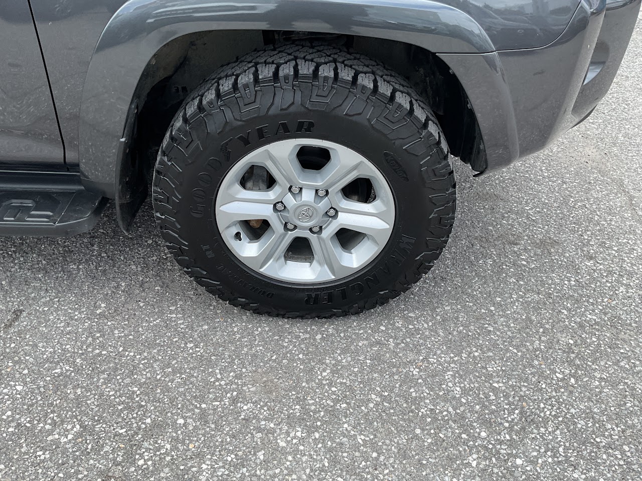 2023 Toyota 4RUNNER — photo 13 de 34