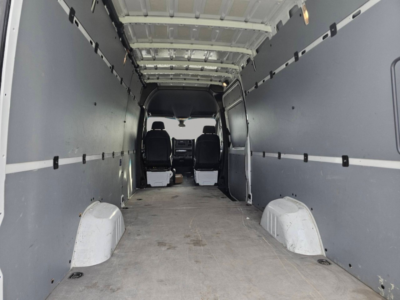 2025 Mercedes-Benz Sprinter Cargo Van — photo 15 of 18