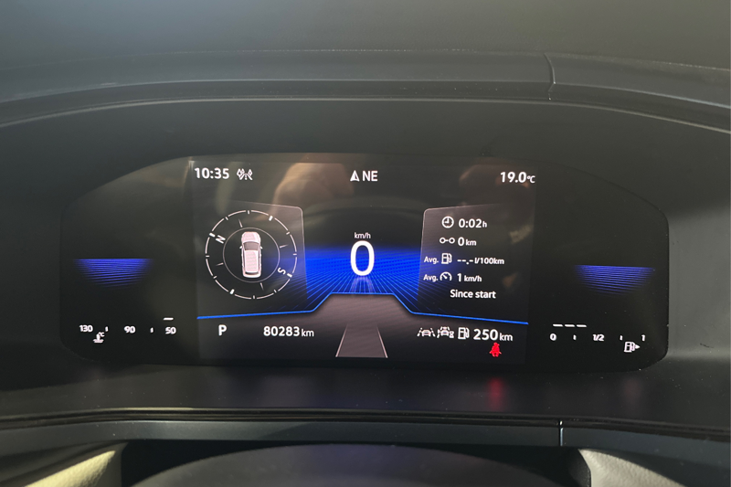 2024 Volkswagen Taos — photo 14 of 34