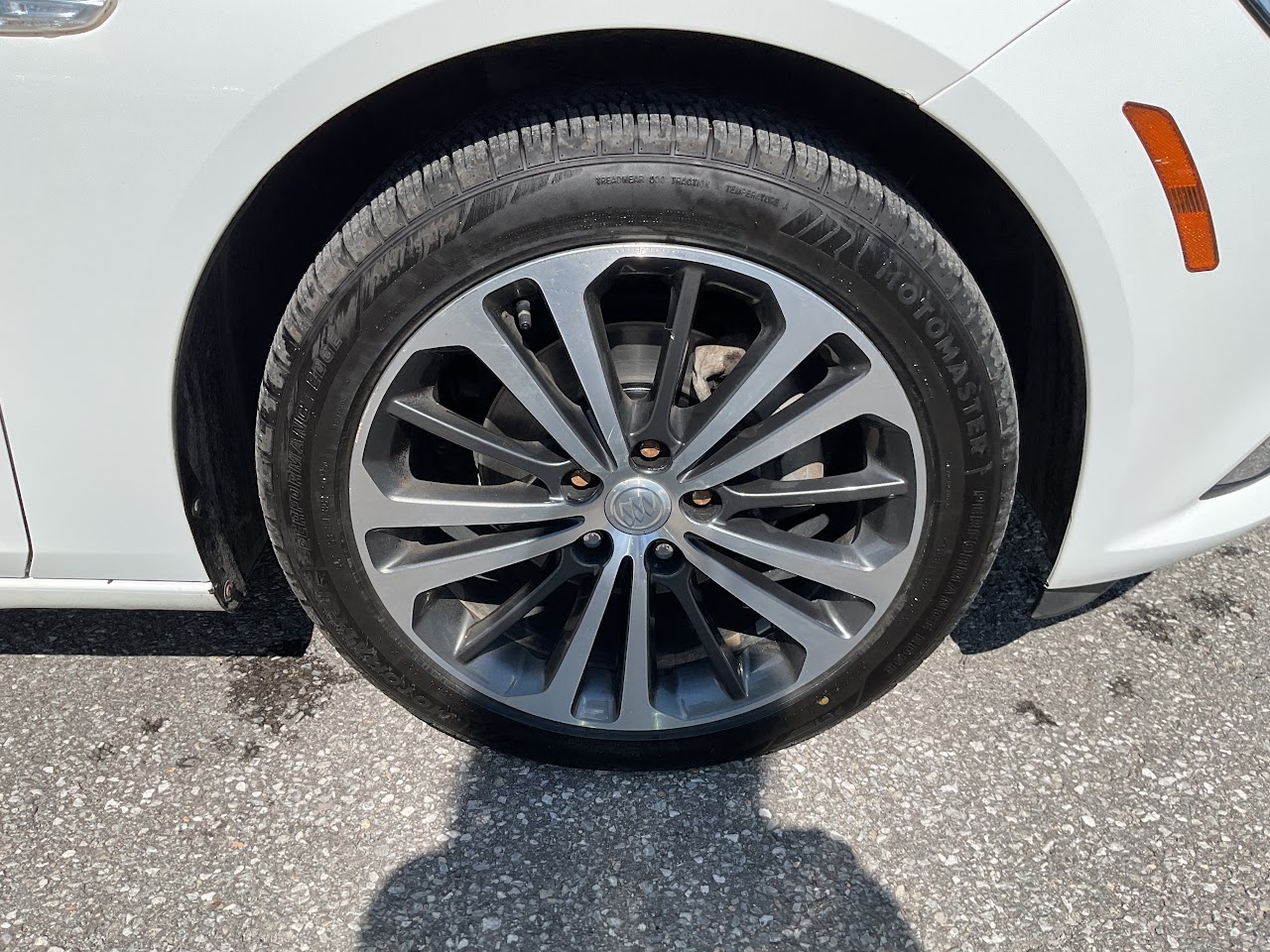 2019 Buick Regal — photo 12 of 34