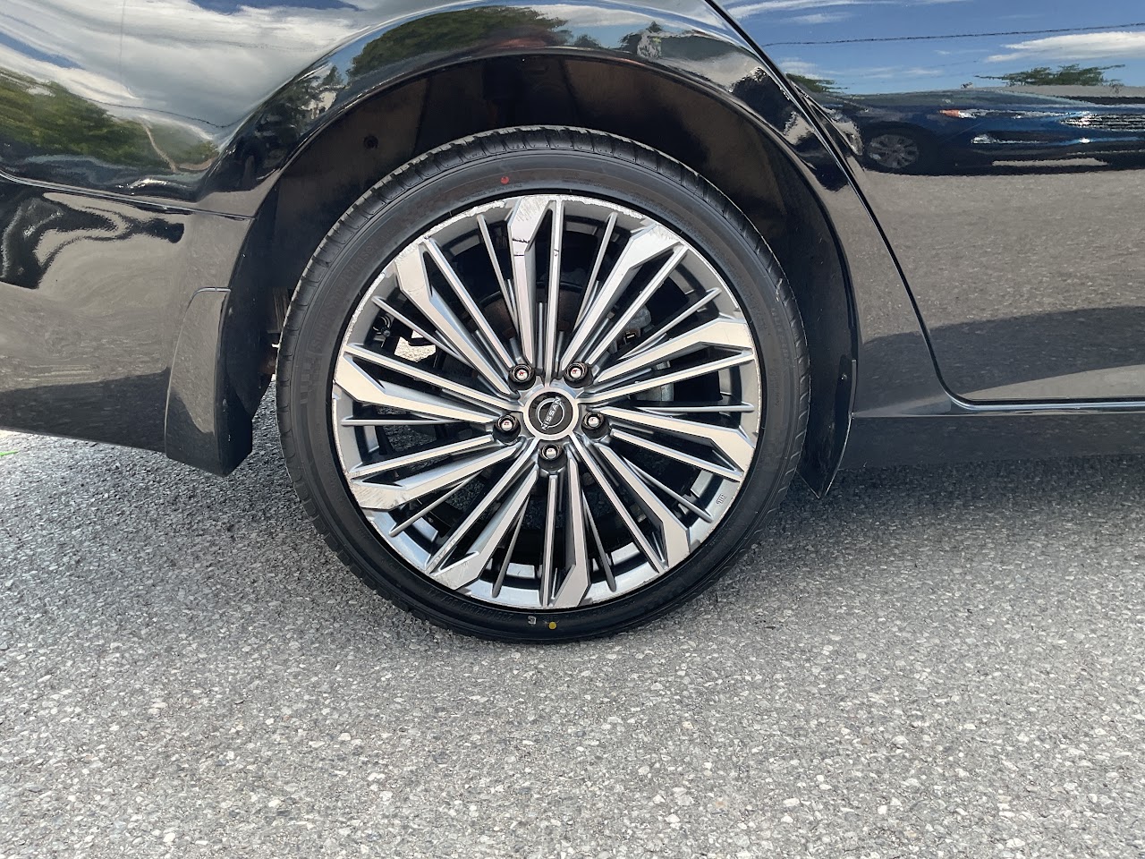 2025 Nissan Altima — photo 14 de 34