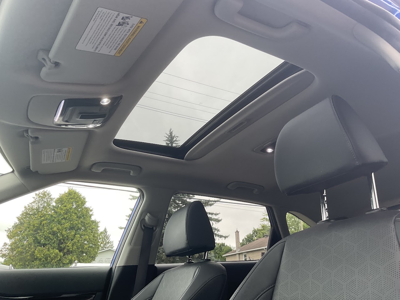 2025 Kia Seltos — photo 32 of 34