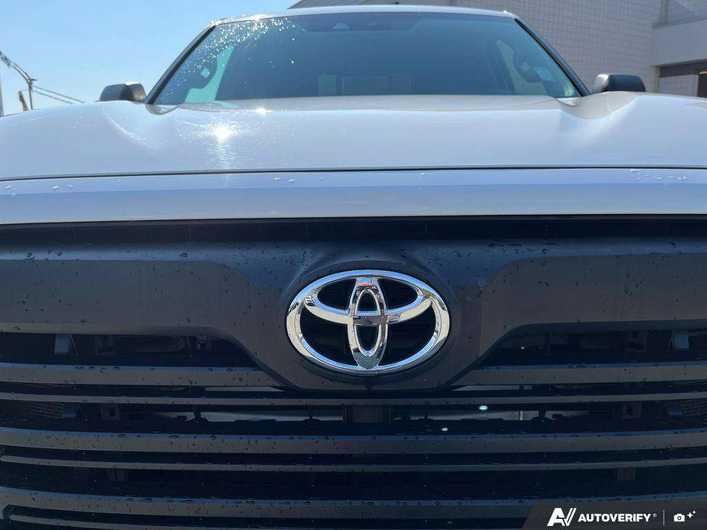 2024 Toyota Tundra — photo 9 of 25