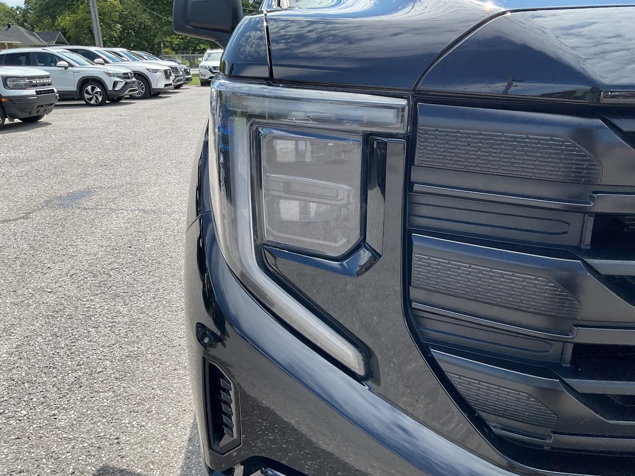 2024 GMC Sierra 1500 — photo 14 of 34