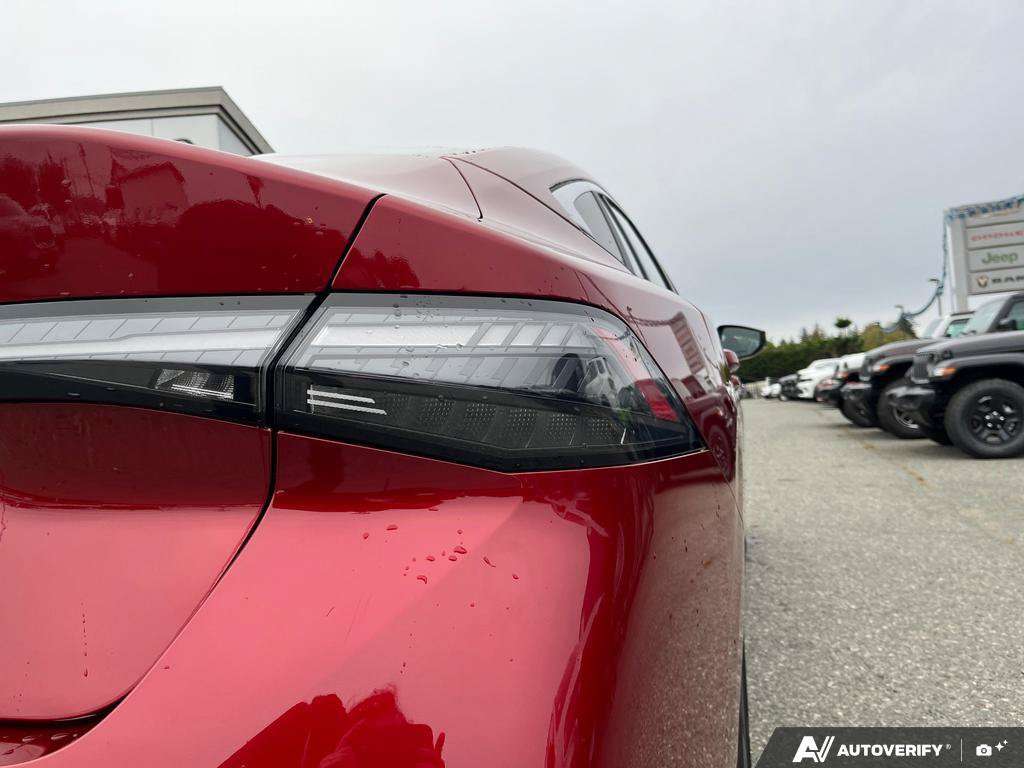 2026 Nissan Sentra — photo 16 of 30