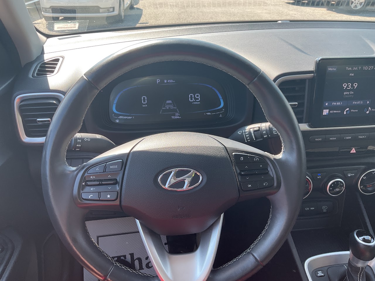 2024 Hyundai Venue — photo 23 of 34