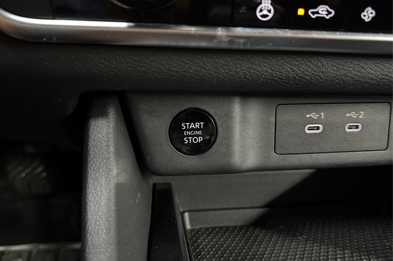 2025 Nissan Rogue — photo 26 of 33
