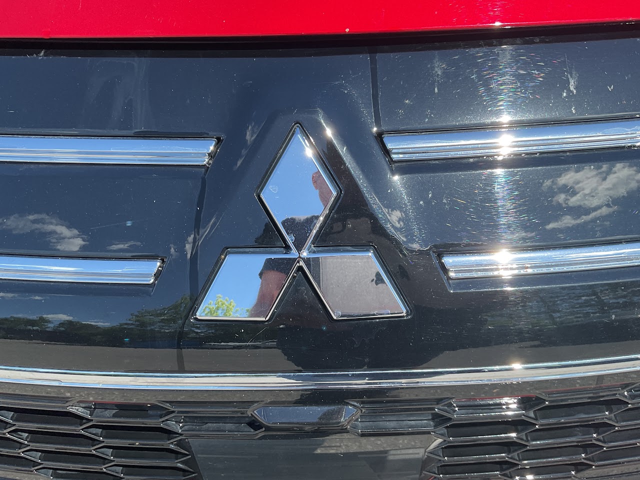 2025 Mitsubishi Outlander — photo 19 of 33