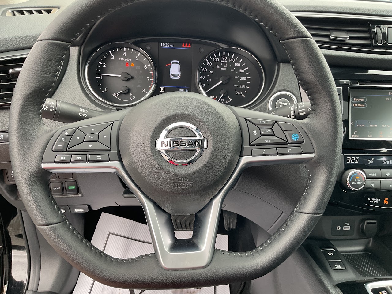 2023 Nissan Qashqai — photo 29 of 33