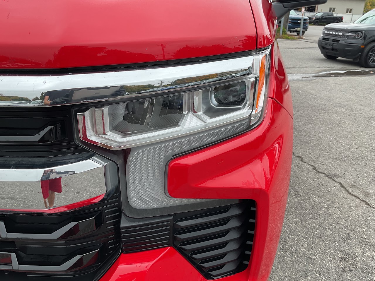 2025 Chevrolet Silverado 1500 — photo 11 of 34