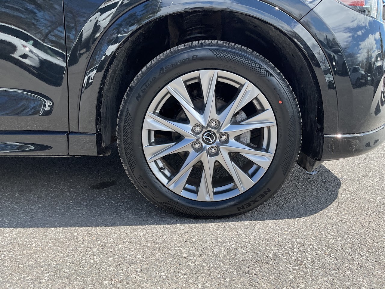 2025 Mazda CX-5 — photo 11 of 33
