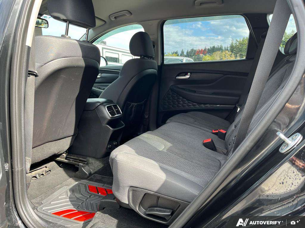 2019 Hyundai Santa Fe — photo 23 of 25