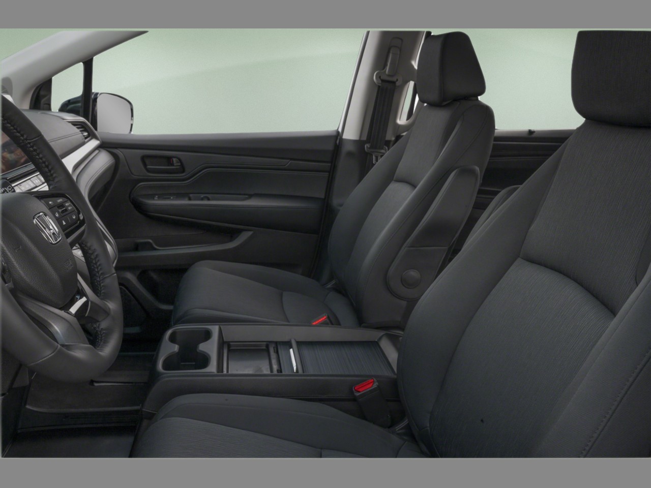 2025 Honda Odyssey — photo 8 of 15