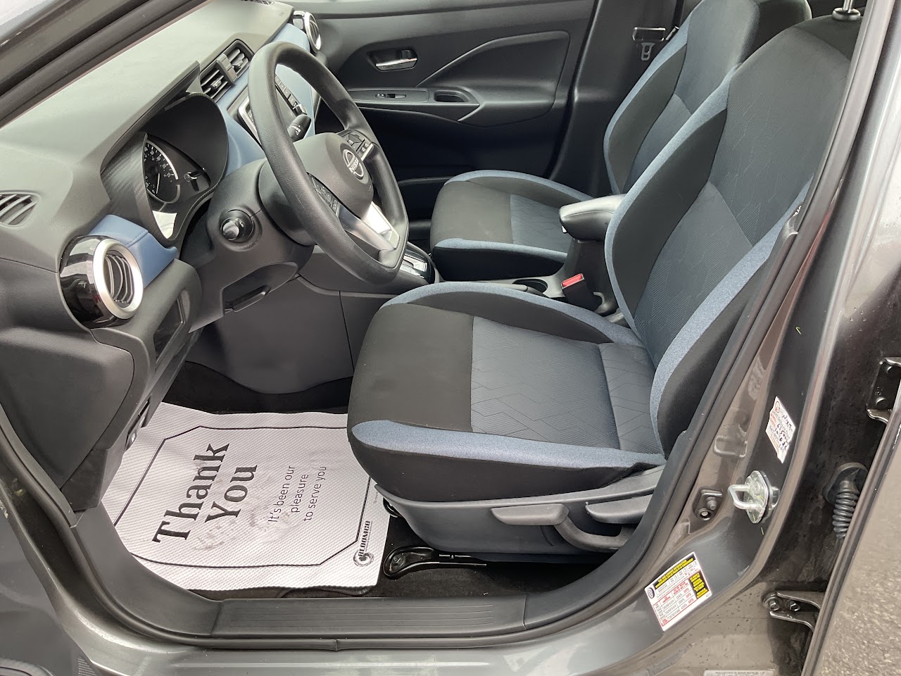 2025 Nissan Versa — photo 19 of 33