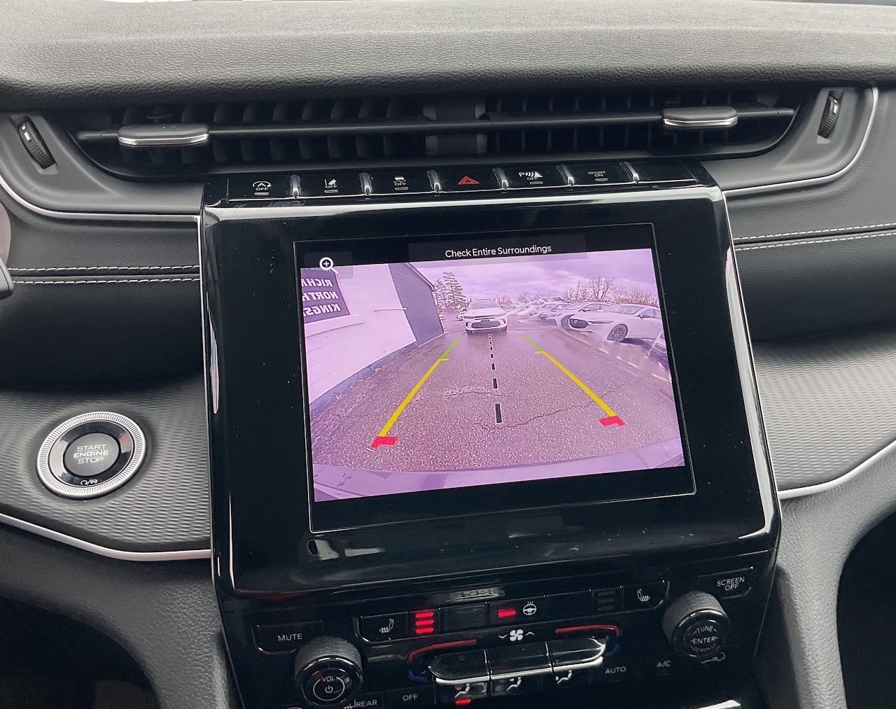 2023 Jeep Grand Cherokee — photo 12 de 21