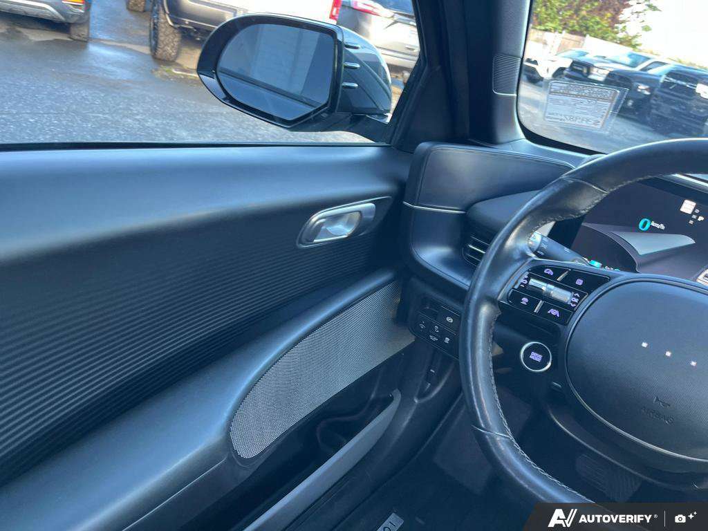 2023 Hyundai IONIQ 6 — photo 17 of 25