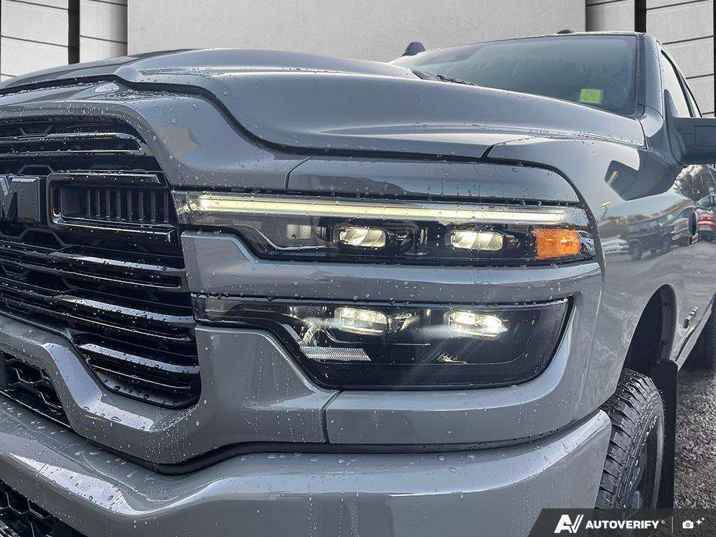 2026 Ram 3500 — photo 8 de 25